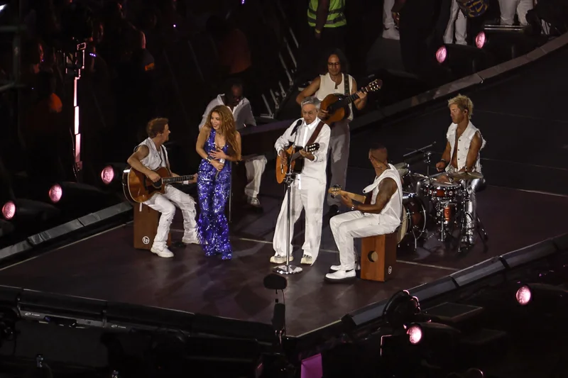 Shakira conquista Copacabana, dos millones de asistentes en su concierto