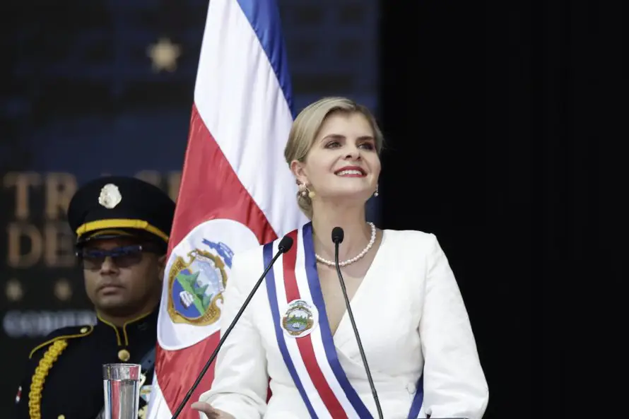 La presidenta de Costa Rica elimina por decreto beneficios que reducen tiempo en prisión