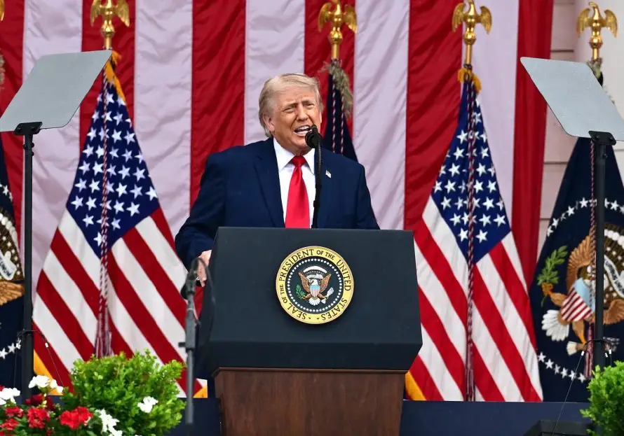 Trump anuncia una desclasificación de inteligencia "crítica" que probaría injerencia electoral de China en EEUU
