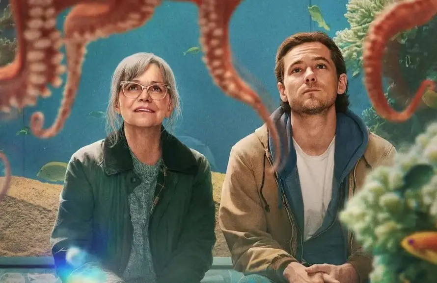 Sally Field vuelve a Netflix con "Criaturas luminosas", y más estrenos