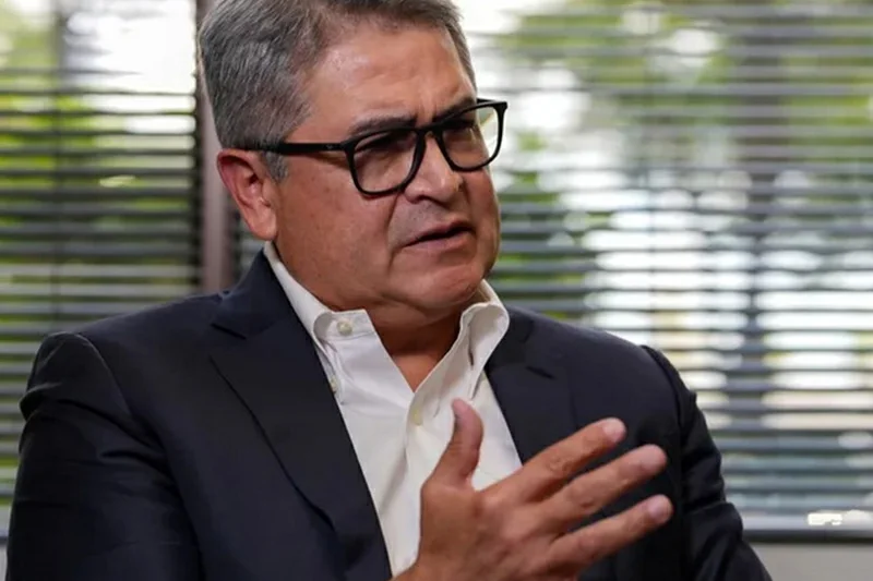 Juan Orlando Hernández asegura que no le prometió nada a Trump a cambio de su indulto