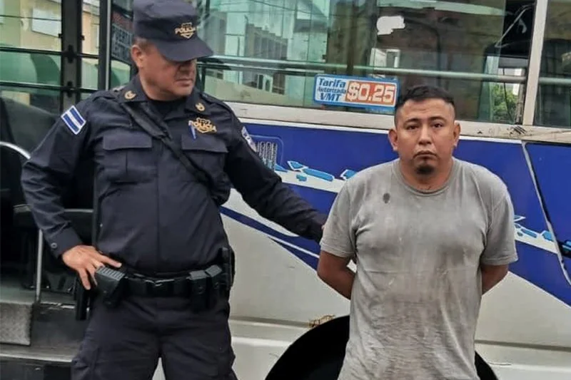 Capturan a motorista de la ruta 11 tras accidente en el que murió agente del CAM