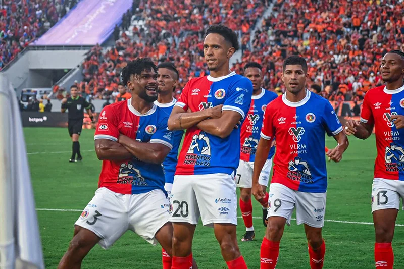 FAS golea a Águila 3-0 y consigue su título 20 en Primera División