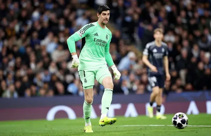 El portero belga Thibaut Courtois vuelve a entrenar con Real Madrid tras lesión