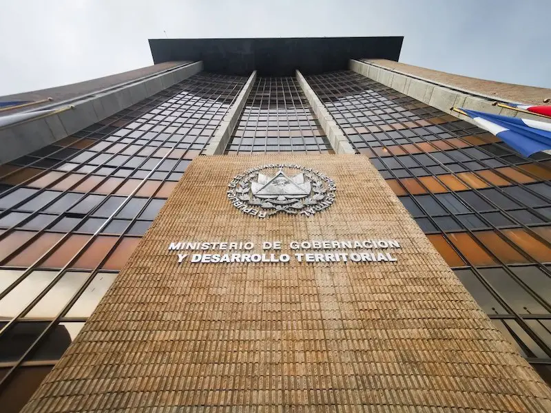 RAEX ya suma 45 agentes extranjeros inscritos y 75 solicitudes de exclusión del impuesto del 30 %