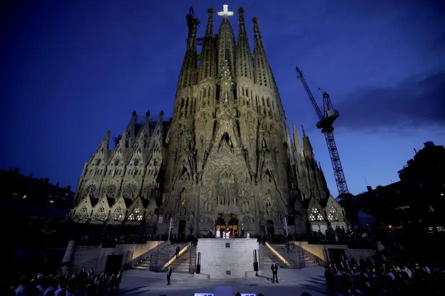 La Sagrada Familia espera un efecto llamada de turistas tras la visita papal a España