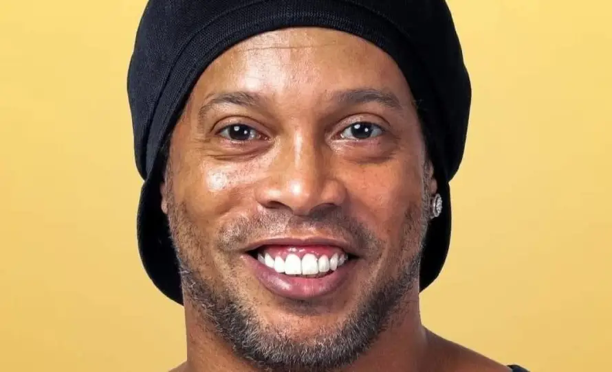 Ronaldinho lanza su primer disco: "Camisa 10", con Pitbull, Sean Paul y Magán