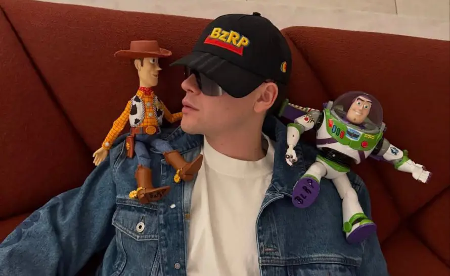 Bizarrap se suma al doblaje de "Toy Story 5" junto a Bad Bunny