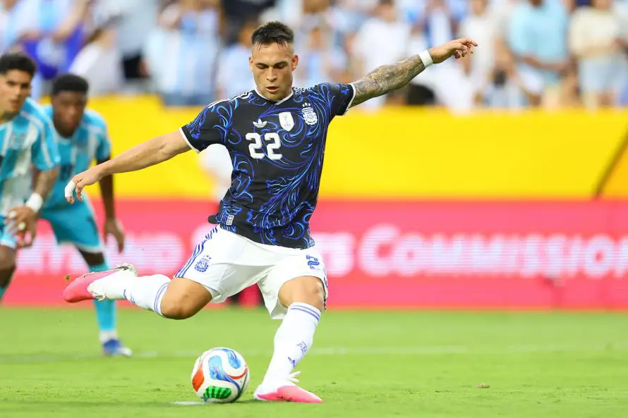 Argentina impone su jerarquía ante Honduras con la mirada puesta en el Mundial