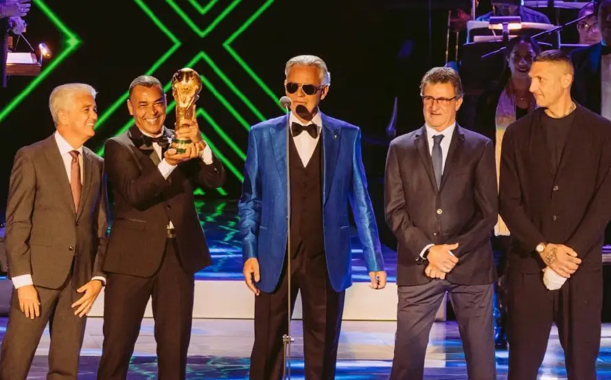 Otro himno oficial del Mundial: "DNA", con Andrea Bocelli y David Guetta