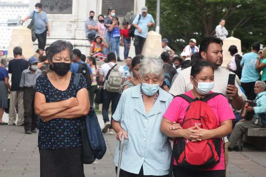 Neumonías superan los mil casos en adultos mayores hasta mediados de junio