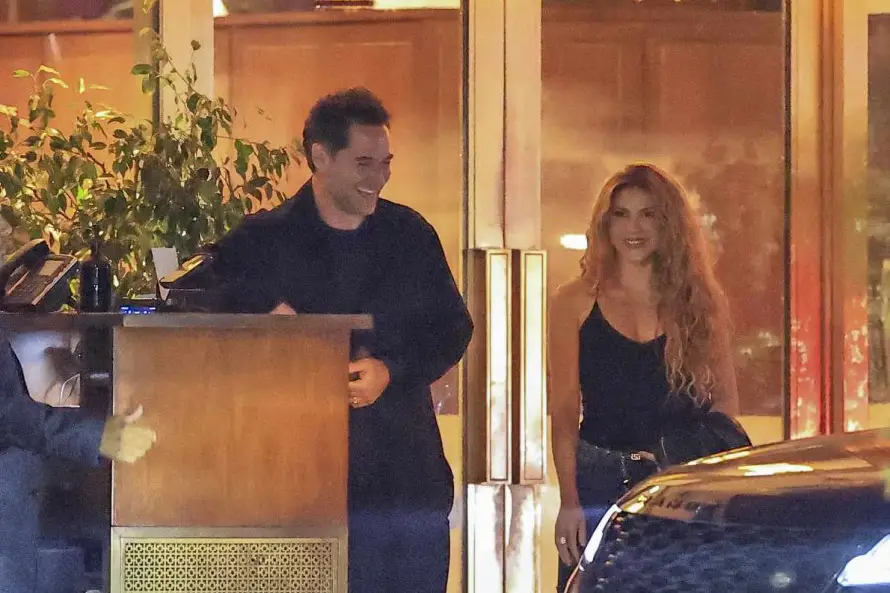 ¿Shakira en un nuevo romance? El actor Manuel García-Rulfo es la supuesta cita