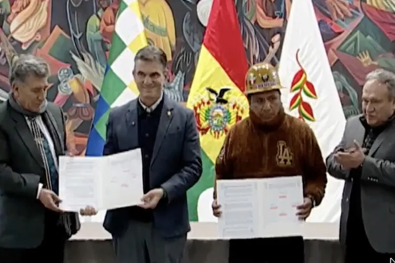 Presidente boliviano y Central Obrera logran acuerdo pero siguen bloqueos de vías