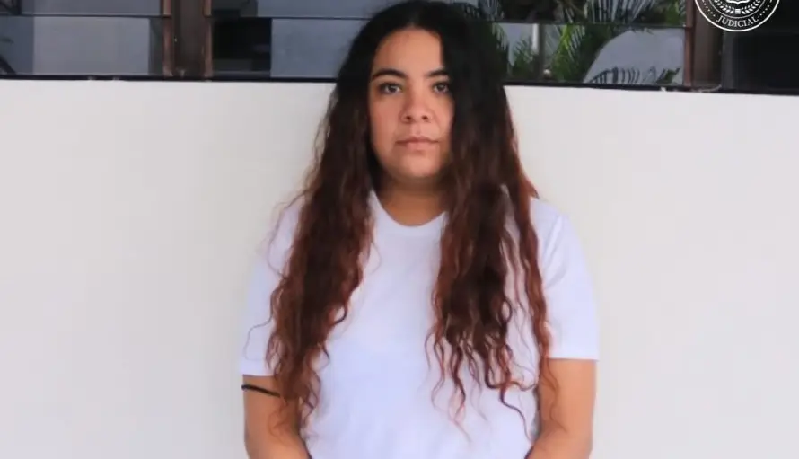 Envían a prisión provisional a mujer que llevaba consigo cocaína en el barrio San Jacinto, San Salvador