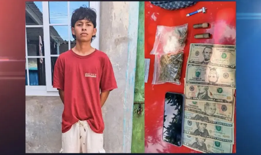 PNC detiene a joven con dos porciones de marihuana, pipas, celuar y dinero