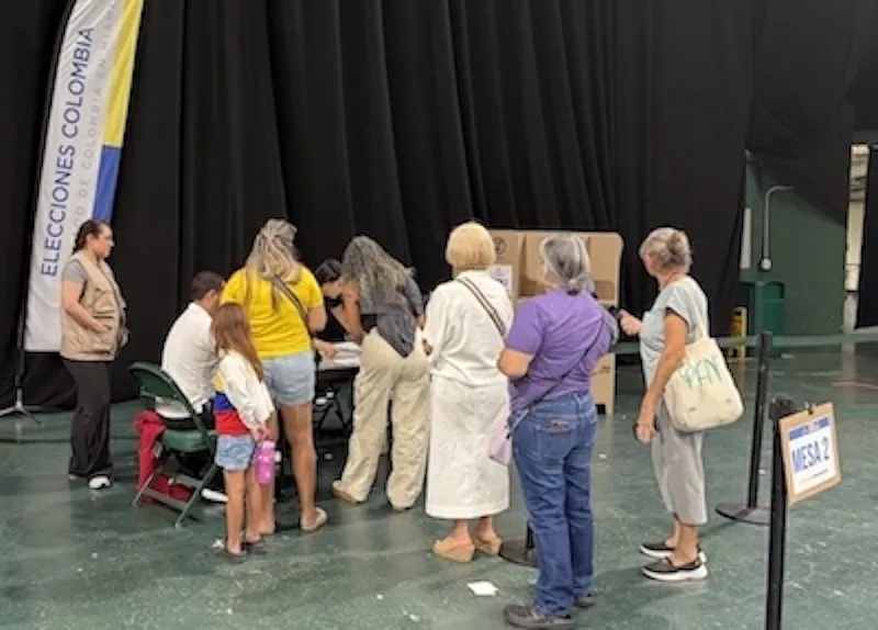 Autoridad electoral colombiana espera dar resultado de presidenciales en menos de una hora