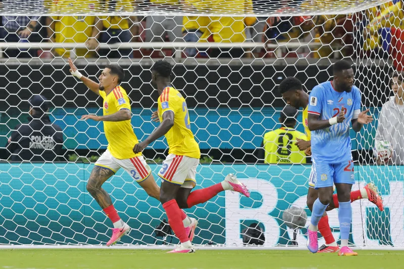 Colombia derrota al Congo y clasifica a dieciseisavos
