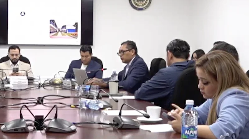 Avalan $554,615 para personal, equipo de oficina y vehículos de programa en zonas rurales