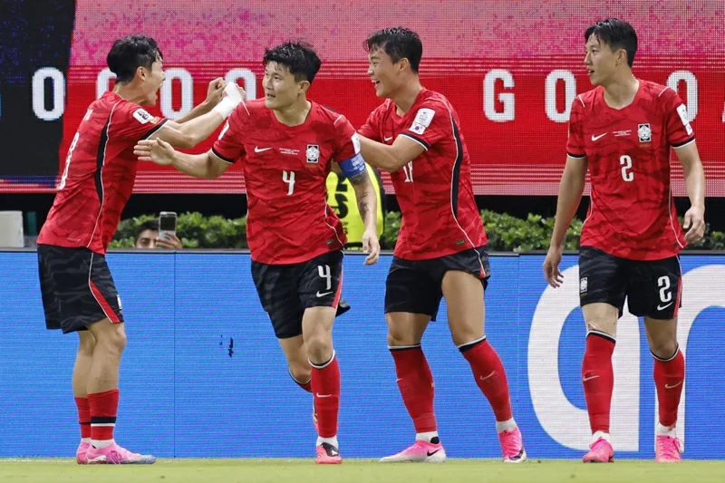 Corea del Sur remonta a Chequia y encarrila las eliminatorias