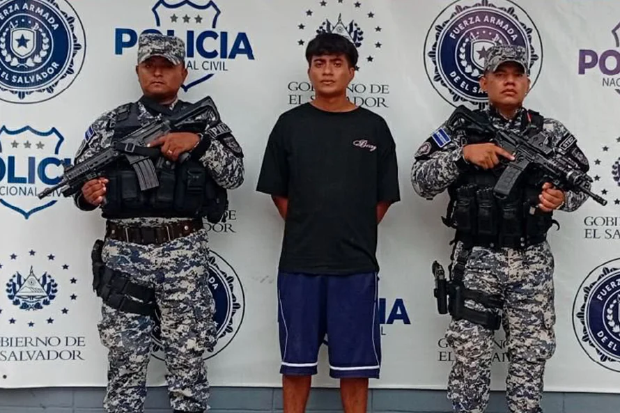 Detienen a un joven por golpear a su pareja en Altavista 