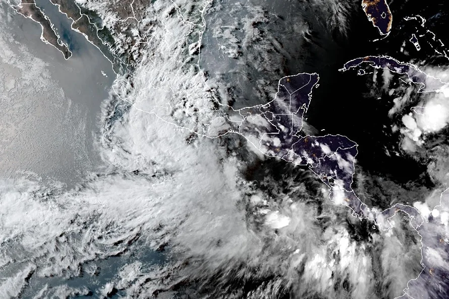 Medio Ambiente eleva a 70 % la probabilidad de ciclón tropical frente a El Salvador