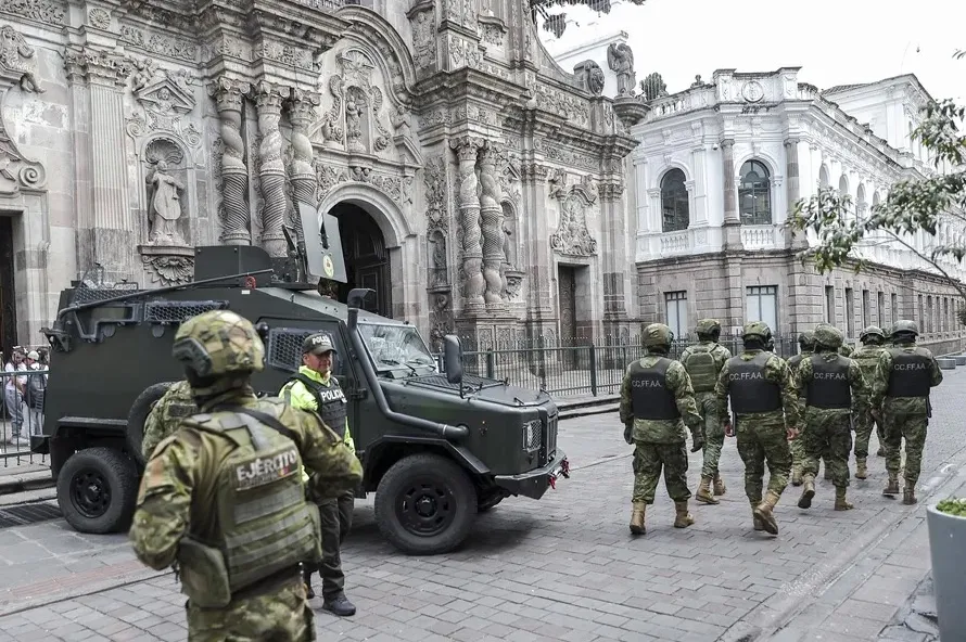 Noboa decreta nuevo estado de excepción en 10 provincias y 3 municipios de Ecuador