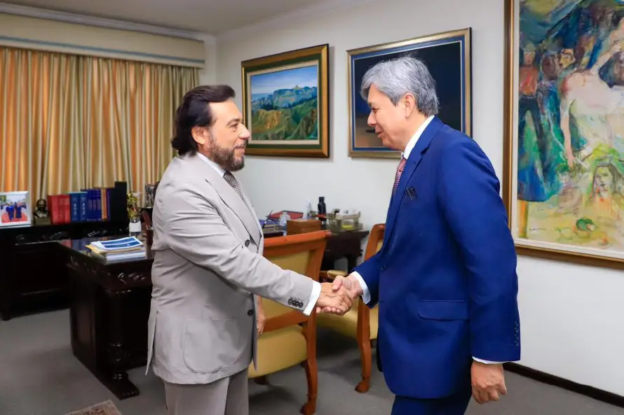 Empresas peruanas que dejaron El Salvador por la inseguridad muestran interés en regresar, según embajador