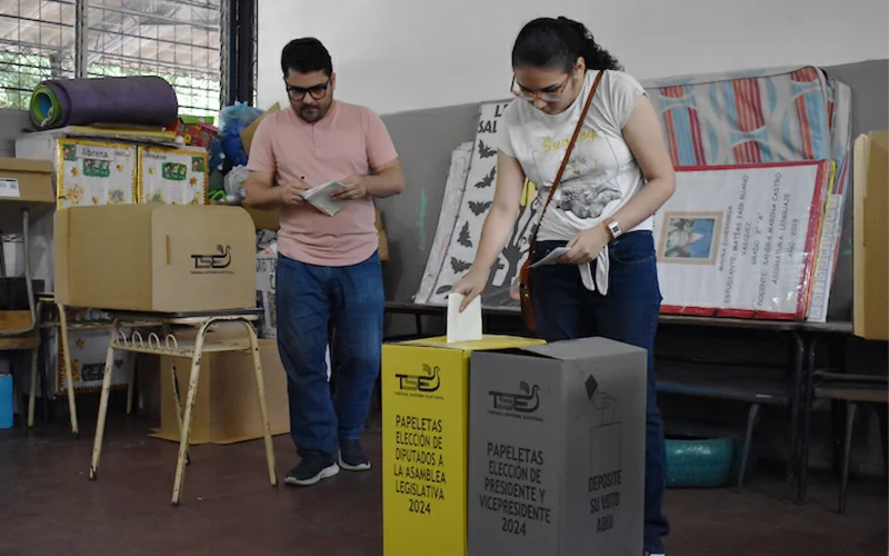 Jóvenes por cumplir los 18 tienen hasta el 29 de noviembre para “preenrolarse” en registro electoral 2027