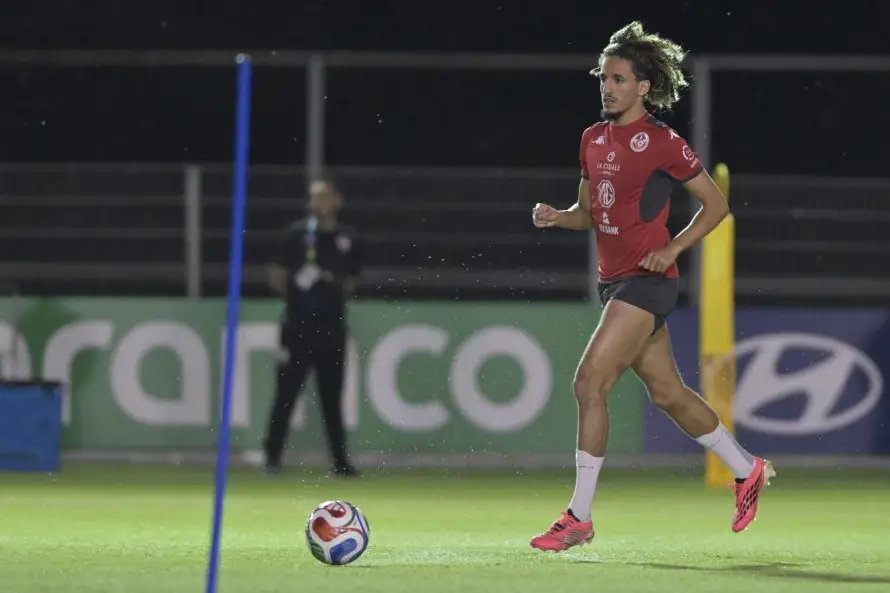 Japón se mide una inestable Túnez que estrenará seleccionador