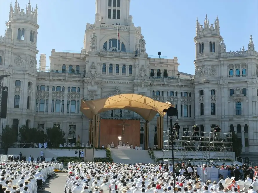 Segundo día del Papa en España: pide que la fe no sea un museo del pasado y reivindica su huella en Europa