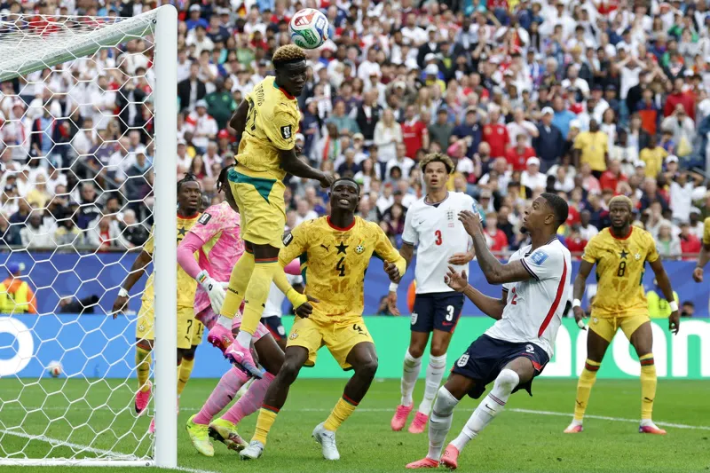 Inglaterra tropieza ante Ghana y deja abierto el Grupo L
