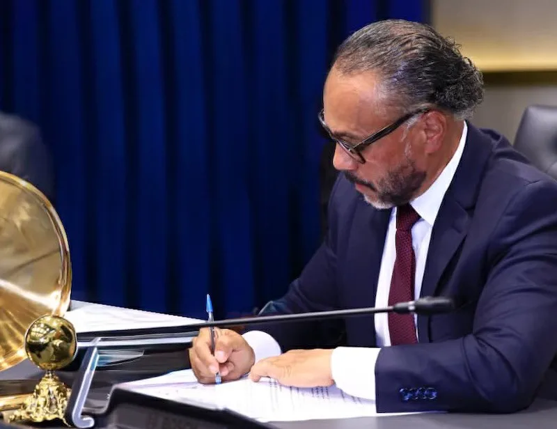 Ernesto Castro publica en X que da por recibido el informe de labores de Bukele y convoca a plenaria el miércoles