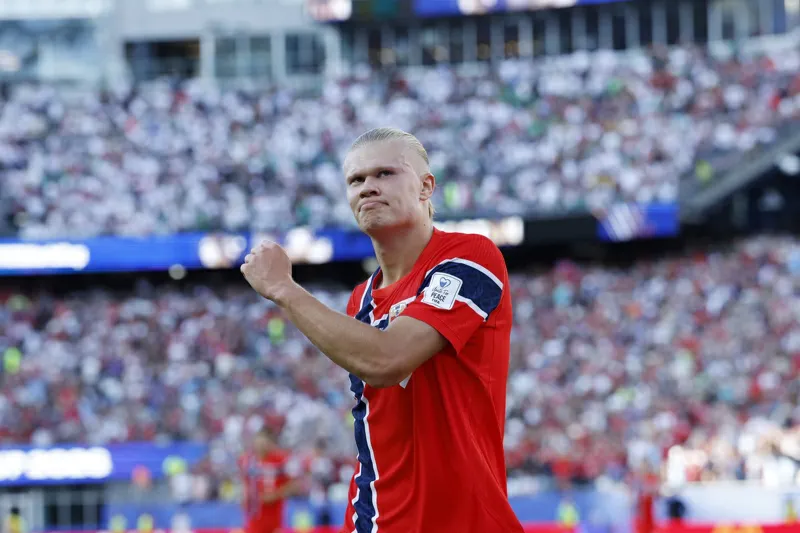 Haaland lidera goleada de Noruega sobre Irak en su debut mundialista
