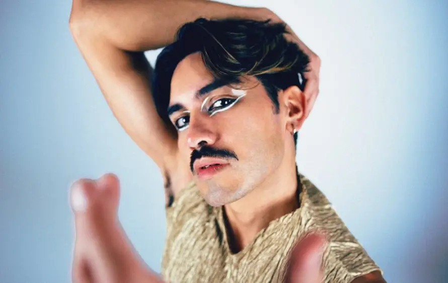 Cantante salvadoreño Jandrou celebra el Orgullo con "Volver a Amar"