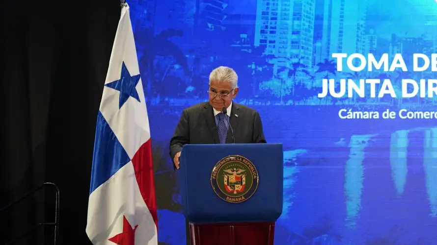 Presidente de Panamá dice que sistema carcelario "colapsó" y se avanzará a "modelos duros"