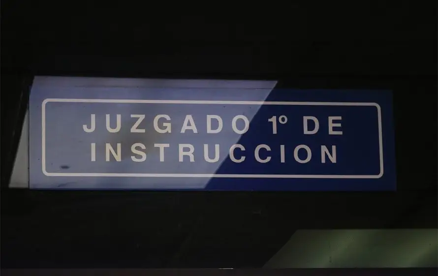 Envían a juicio a hombre acusado de apropiarse de un inmueble con escrituras presuntamente falsas