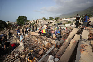 La Guaira enfrenta el colapso mientras continúan las labores de rescate tras los terremotos