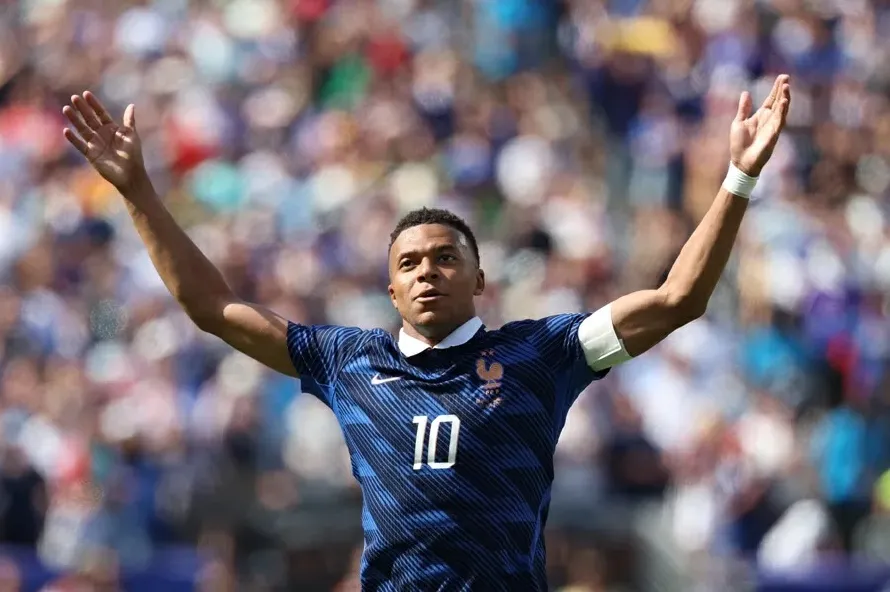 Mbappé supera a Messi como máximo goleador histórico en mundiales y lidera la Bota de Oro