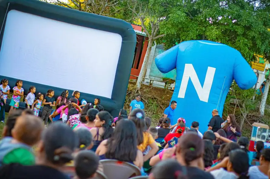 Un 63.3 % de salvadoreños votaría por NI para presidente y 16.5 % anularía su voto o no iría a votar: encuesta UCA
