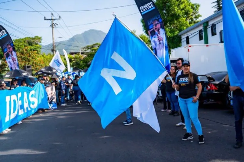 Diputados de Nuevas Ideas inscriben candidaturas para elecciones 2027