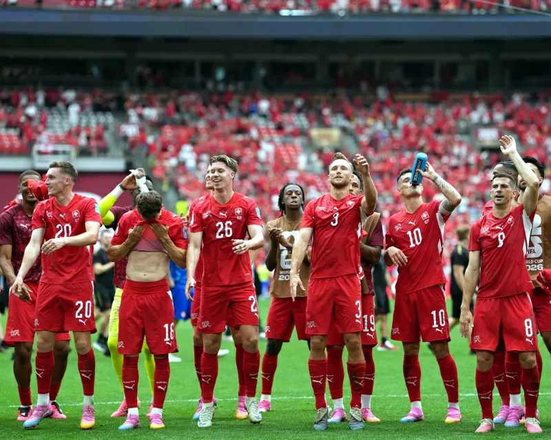 Suiza clasifica como líder del Grupo B, Canadá es segunda, Bosnia tercera y Catar cae eliminada