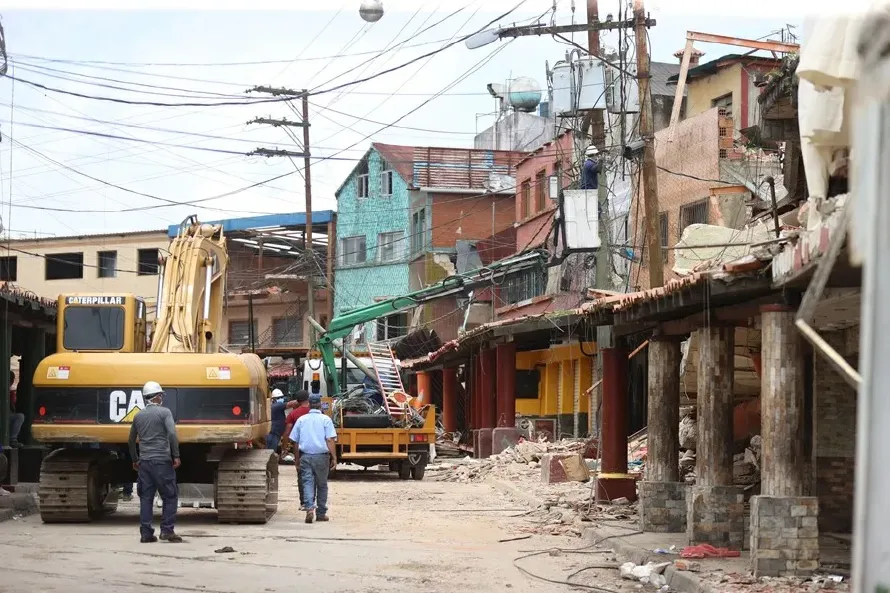 Habilitan centros de acopio en El Salvador para ayudar a víctimas de los terremotos en Venezuela