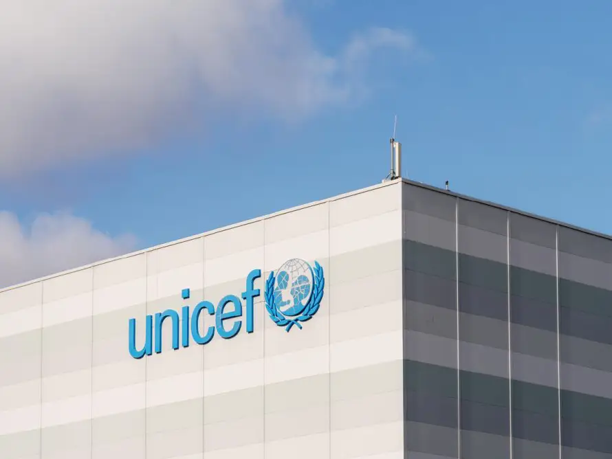 Unicef alerta del rápido aumento del uso de IA entre menores y pide más protección