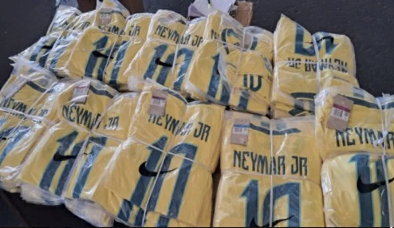 Aduanas retiene uniformes de Brasil, Argentina y Uruguay por presunta falsificación