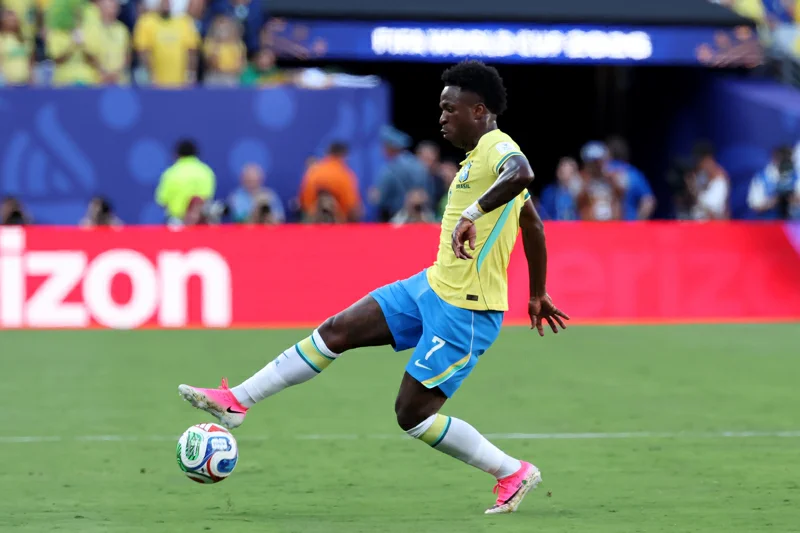 Romário critica a Brasil, dice que Vinicius "fue el mejor" y Raphinha "se quedó corto"
