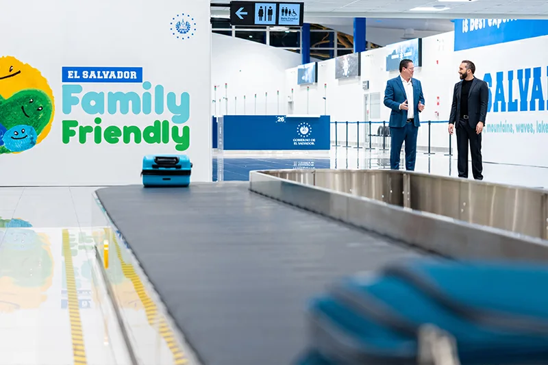 Bukele inaugura nueva terminal de pasajeros en el Aeropuerto de El Salvador con $50 millones de inversión