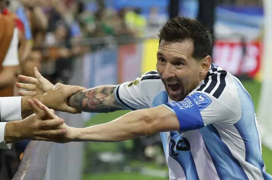 La celebración de Messi tras marcar su segundo gol frente a Austria.