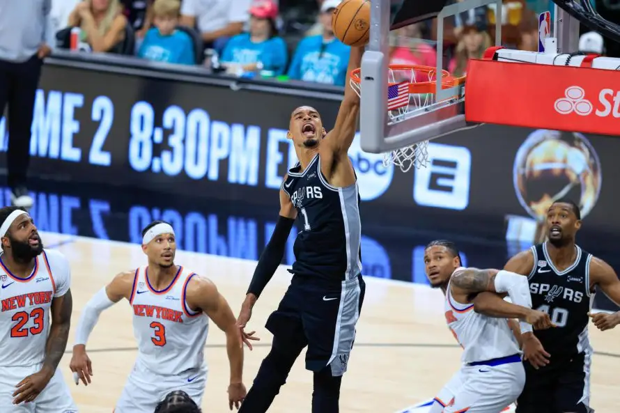 Los Knicks vencen a los Spurs y golpean primero en Finales de NBA