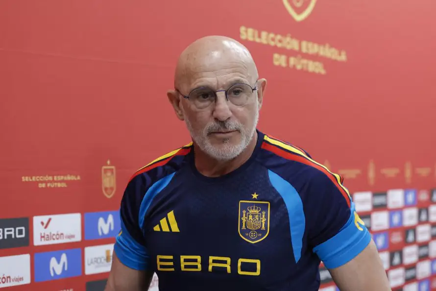 El técnico español Luis de la Fuente admite que la crítica le afecta
