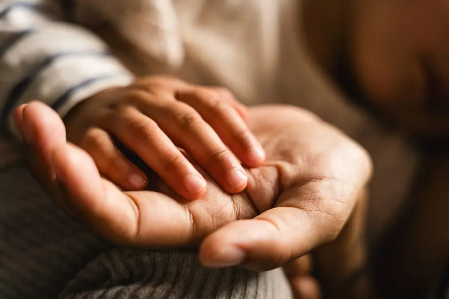 La ONU condena la normativa talibán que permite el matrimonio infantil en Afganistán